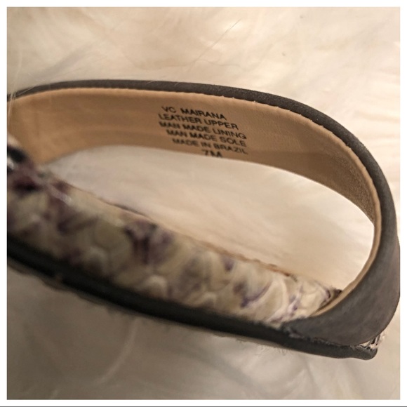 VINCE CAMUTO CHUNKY HEEL PEEP TOE - Picture 4 of 5